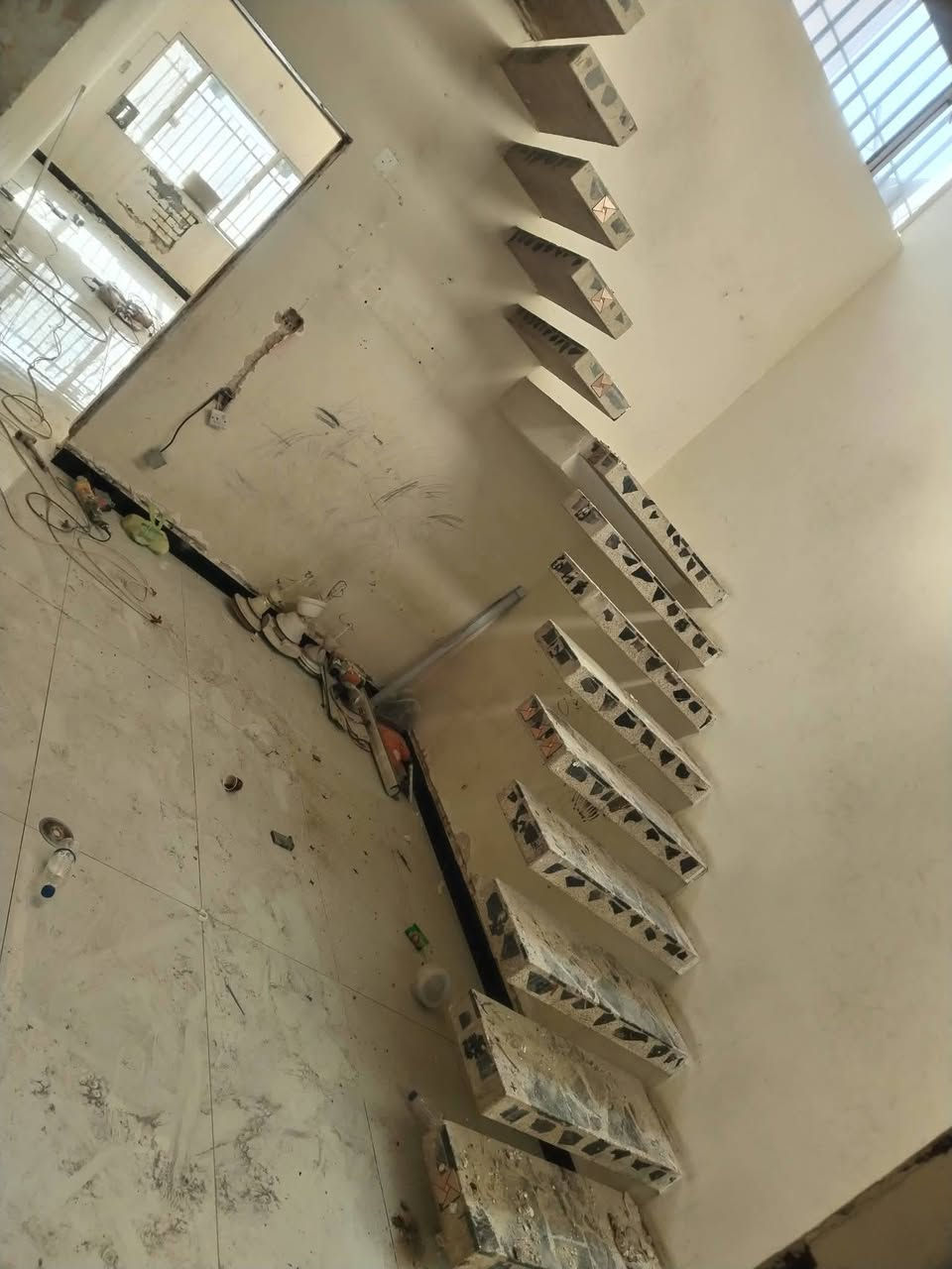 صباغ بيوت. واجهات. تصليح. معالجة أملاح. رطوبه.
شرط شغل درجه اولى ***********
