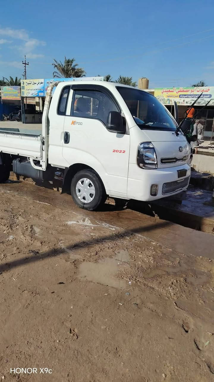 لسلام عليكم اخوان
كيا للبيع مديل 22 سياره مكفوله كفاله عامه 
بدون رقم بعده ما مرقمه معاملته كامله كبل ترقم السعر ١٣٥ وبيه مجال بسيط مكاني ذي قار سوق الشيوخ
استفسار ***********
