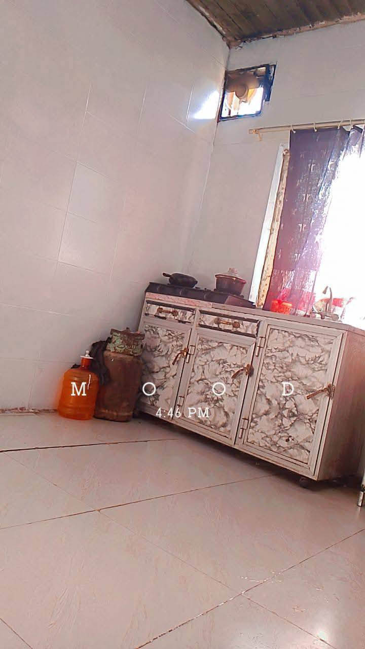 بيت للبيع زراعي المساحه 150متر بناء بلوك بي كراج. وحديقه غرفتين نوم صاله مطبخ خخددمات متوفركهرباء وطني وسحب منطقه هدوء العنوان الشعب الجمعيات الجمامع المحترك بلعبره مالل. مشروع بلبدايه السعر 50


**إذا كنت صاحب هذا الإعلان وتريد حذفه لأي سبب، رجاءا أرسل رسالة إلى الدعم الفني**