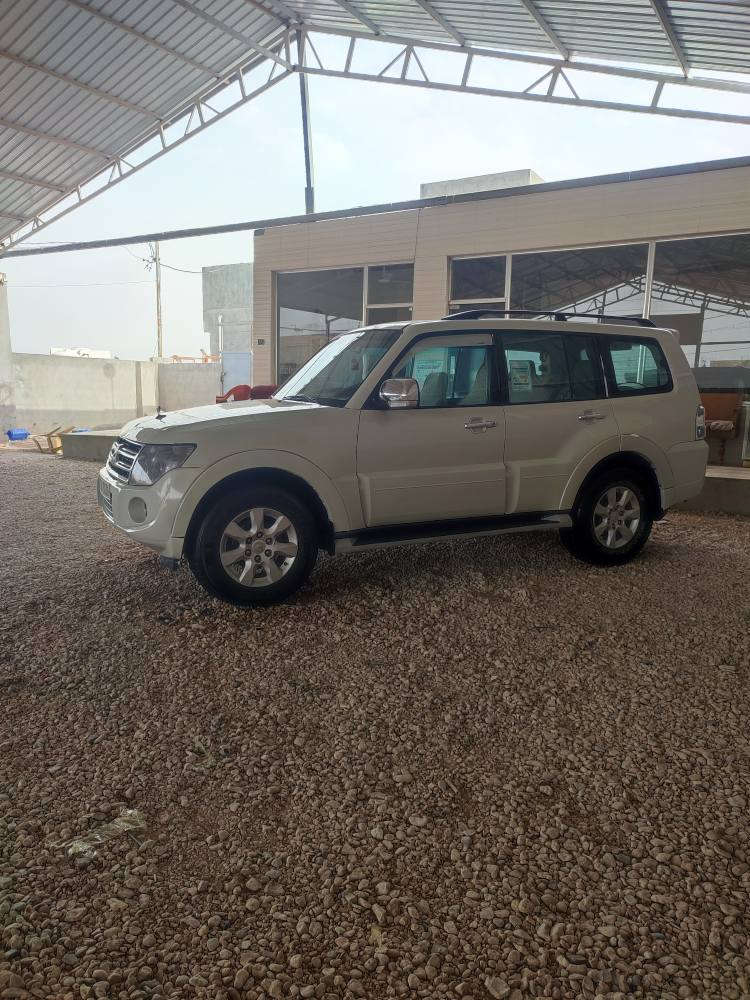 السلام عليكم
للبيع باجيرو موديل 2010 خليجي وكاله حبتور سياره جديده 
محرك كير حداديه جدد.  100% 
ترايها يخبل  حجم المحرك 3500.    
بيها قطعتين صبغ جاملغ وبنيد بدون دواخل والباقي مكفول 
رقم بغداد دولي باسمي سنويه مجدده مشروع وطني تحويل باي وقت 
فول مواصفات.   1
فتحه 
دمام 
كشنات جلد كهربائيه 
شاشه كامره 
تحكم استيرن ثلاث جهات 
زراك لايت 
لايت زنون 
حساسات 
وبعد بيها هواي مواصفات 
السعر 112 وبيها مجال 
للاستفسار الاتصال على الرقم التالي 
***********
