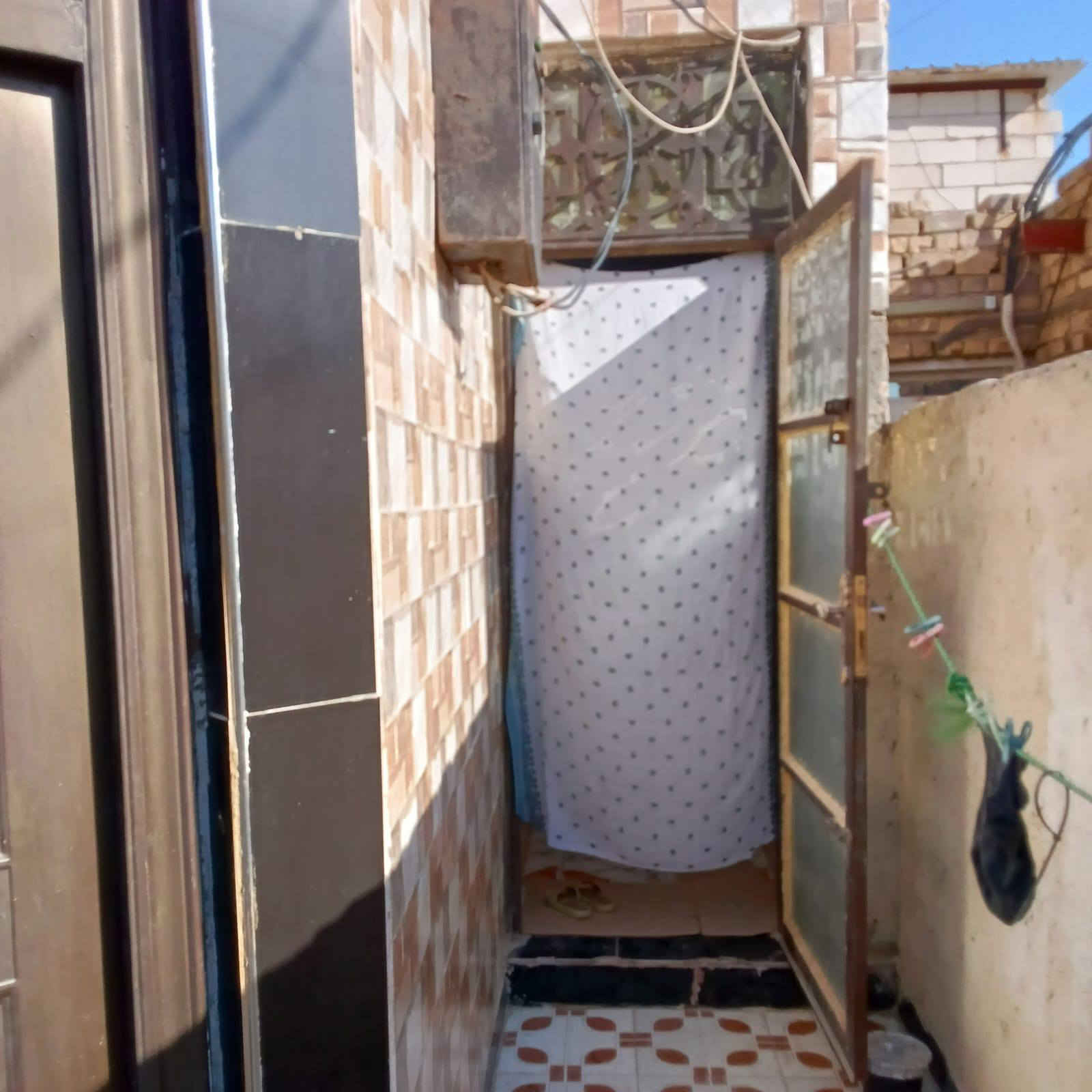 بيت طابو صرف ( 100متر ) حي الزيتون 
غرفه+ وصاله +ومطبخ+ واستقبال +صحيات
اساس كونكريت وسقف عگاده
مطلوب مبادرة 45 مليون 
التسديد الشهري 261 الف بالشهر
باليد 40 

للاستفسار اكثر اتصل - واتساب
***********
او مراجعه مكتب المهندس للعقار الكائن في حي الزيتون بداية  شارع 20 
#بيت_للبيع #طابو #عقار #عقارات #الديوانية #الكل
