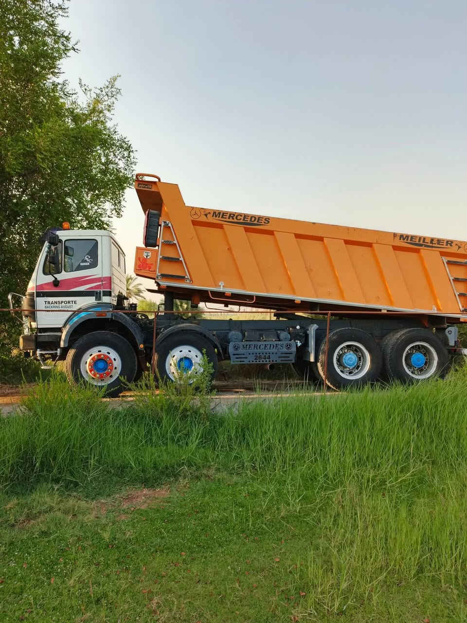 للبيع او مراوس البي عقرب موديل ٩٦ مجموعه جيف وربع كير ٢٤٠ محرك ٥٠ كفاله عامه تخم تاير فوك نص عمر لستفسار ***********
