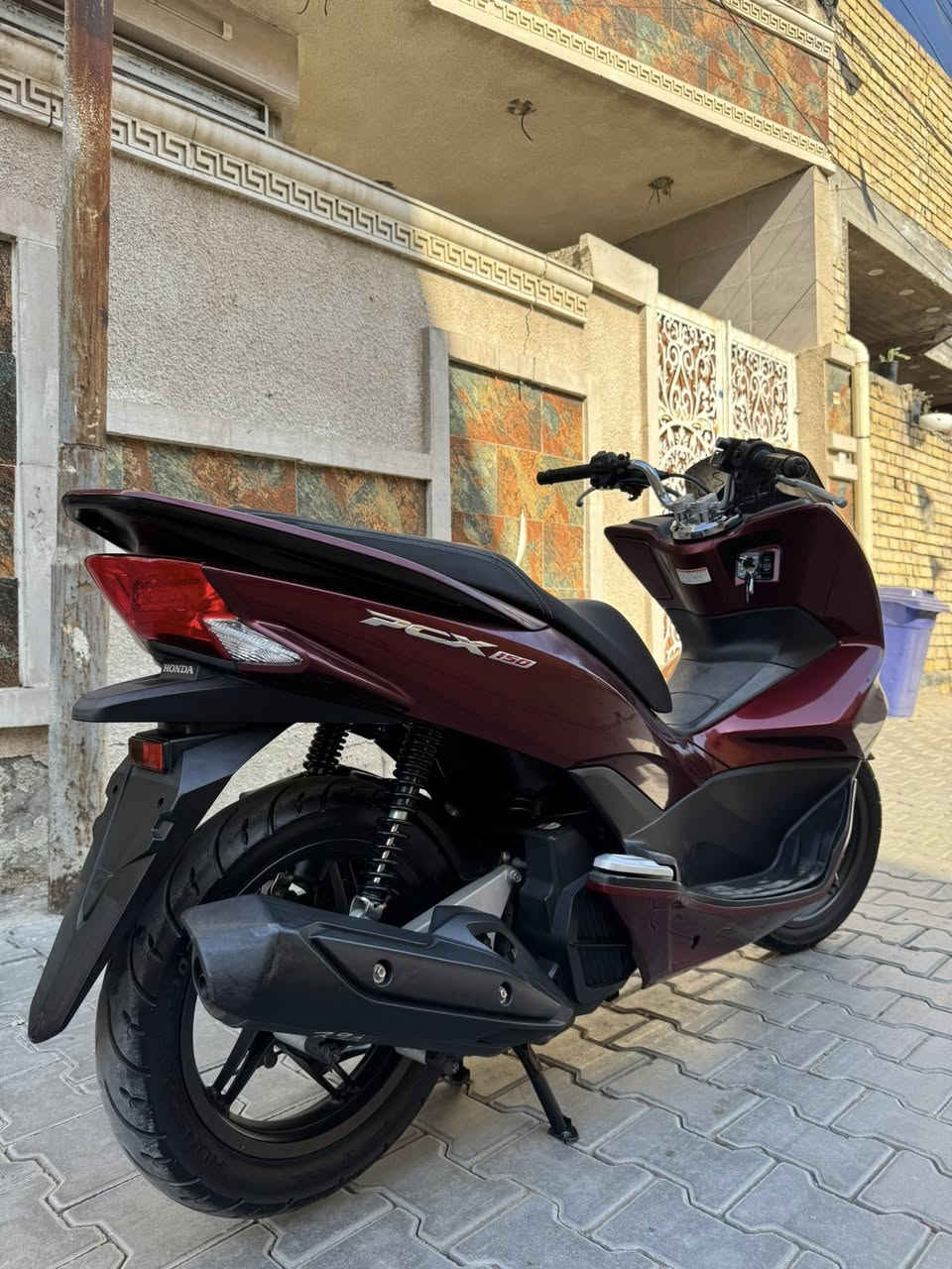 السلام عليكم 
جيل ثاني 
Pcx 150
2018 ياباني دراجه 
2 سويجات بلادي
دراجه  مال مزاد شرط كفاله 
لون ماروني 
محرك 150 وضع شركه 
جهاز نذار مال سرقه بلادي 
مكاني بغداد الشعله 
لاسعر خاص او ستفسار 

‭٠٧٧٠ ٣٣٧ ٦٨٥٣‬
