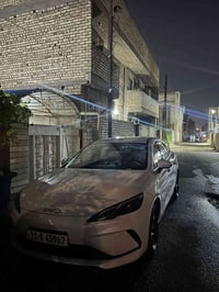 بي ولي دي سيل 5 مكفوله وماشيها 7000 وكل المواصفات معروفه وبيها كاعيات ...