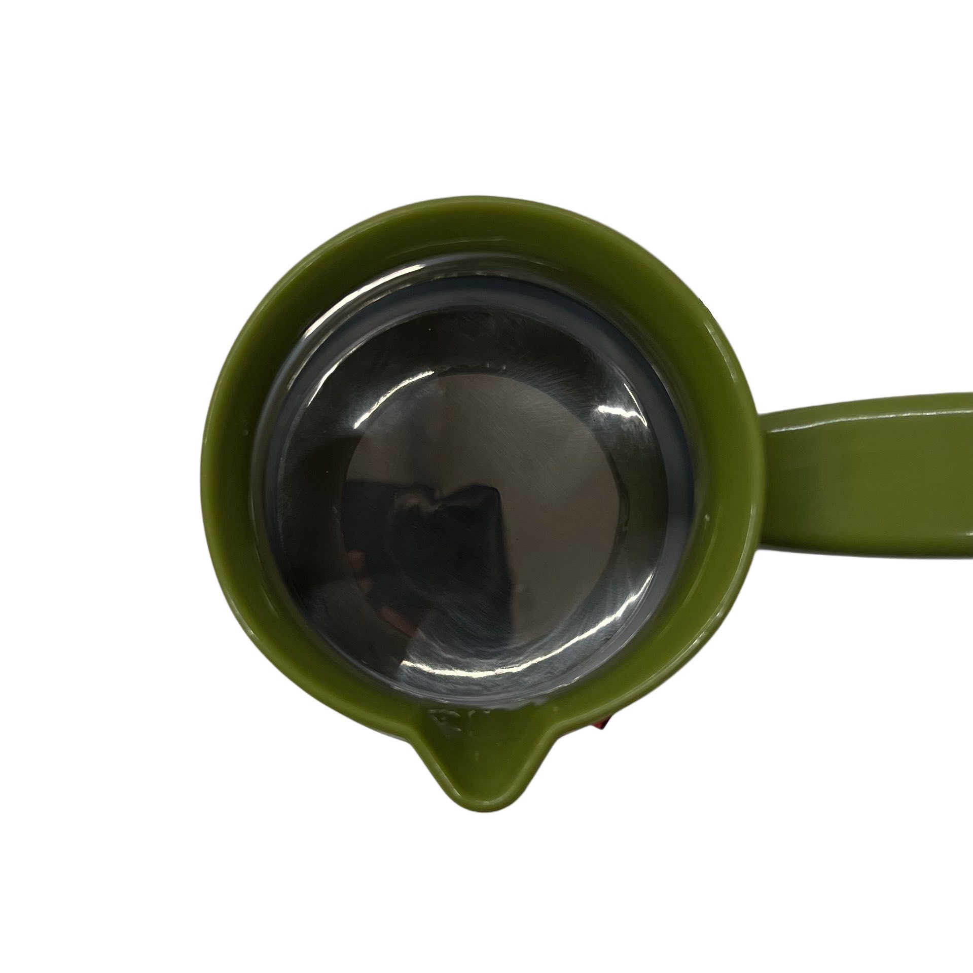 محضرة القهوة التركية السريعة هي الحل المثالي والسريع لعشاق القهوة التركية الأصيلة، في المنزل أو المكتب.

. تحضير سريع: بقوة 500 واط ، تقوم الغلاية بتسخين الماء بسرعة وفعالية للحصول على قهوة مثالية في دقائق.

. سهولة الاستخدام: تتميز بتشغيل بسيط بزر واحد مع مؤشر ضوئي يوضح حالة التشغيل (ON/OFF knob with light).

. تسخين متساوي: مصممة لتوزيع الحرارة بشكل موحد، مما يضمن طعم قهوة غني ومثالي في كل مرة.

. تصميم عملي: تأتي بتصميم مدمج وخفيف الوزن، مع مقبض مقاوم للحرارة لسهولة الحمل والاستخدام الآمن.

. سهلة التنظيف: بفضل تصميمها البسيط، يسهل تنظيفها والحفاظ عليها صحية وعملية.

. متعددة الاستخدامات: يمكن استخدامها أيضاً لغلي الماء أو تحضير الشاي والمشروبات الأخرى.


**إذا كنت صاحب هذا الإعلان وتريد حذفه لأي سبب، رجاءا أرسل رسالة إلى الدعم الفني**