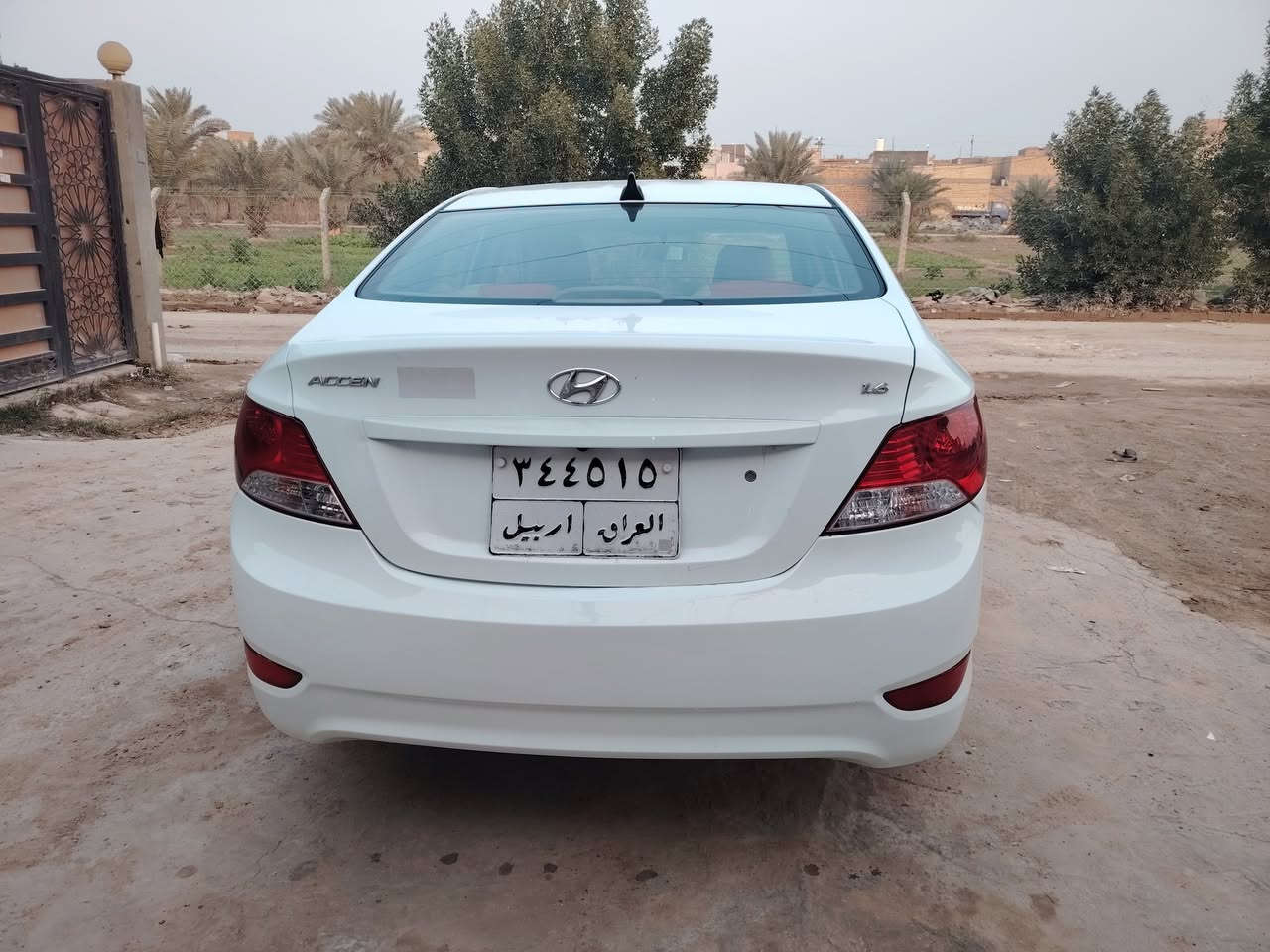 السلام عليكم
هونداي اكسنت موديل 2014 خليجي رقم اربيل تحويل او وكاله مضمون سياره بيه جاملغ امامي صبغ فقط وبيها بارد  ... مكينه وكير خير من الله 

 / محرك 1600   / فول تحكم ستيرن  / مانع انزلاق / اشاير مري /داخل بيجي/ ويل كب 
سعر ٩٧ قفل من الاخير 
عنوان الكوفة حي ميسان
***********
