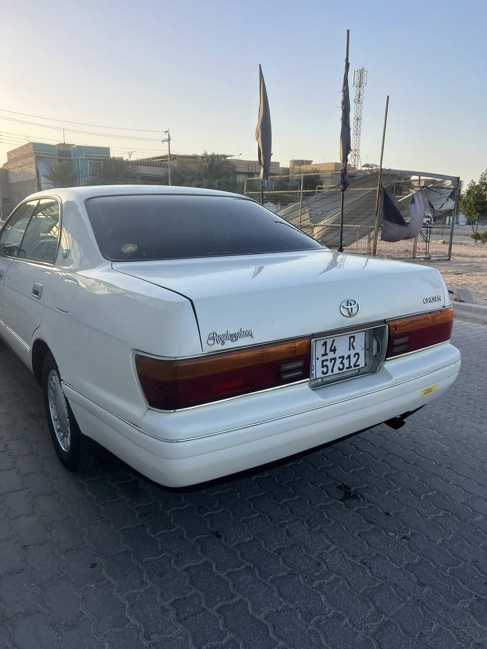 سلام عليكم بطه فصل مديل 1993 رقم بصره انكليزي 2030 مكفوله من الكص ونقل وضربه ولعيب شرعي مكينه وكير ثنين ونص تبريد شغال حداده جديده طخم تاير ويلكب جديد السعر 58 رقم الهاتف *********** العنوان البصره
