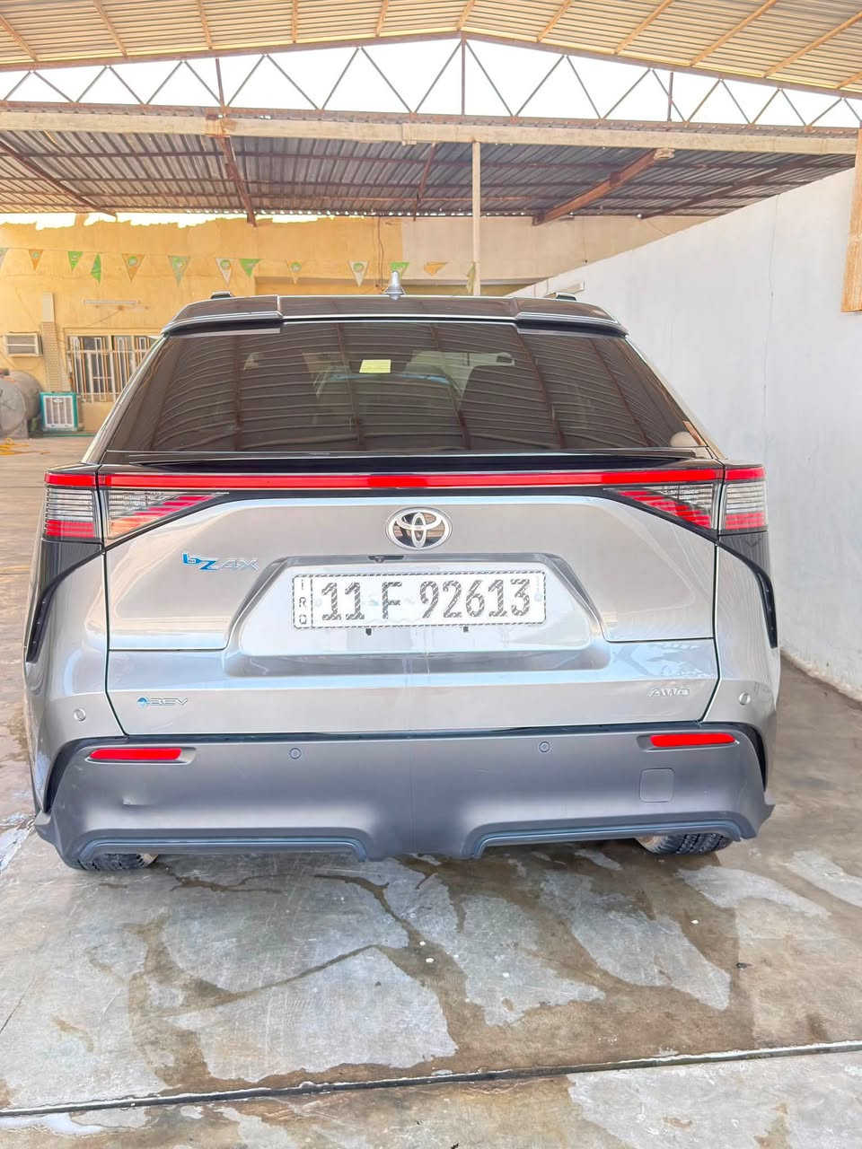 � للبيع Toyota bZ4X XLE AWD
موديل2025🚗رقم بغداد بسمي
سيارة كهربائية بالكامل، وارد امريكي، بحالة ممتازة جداً ومواصفات مميزة.

✅ موديل 2025

✅ فئة XLE

✅ دفع رباعي AWD

✅ فتحة سقف بانورامية

✅ محركان كهربائيان بقوة 214 حصان

✅ بطارية عالية الكفاءة ومدى قيادة ممتاز

✅ شحن سريع DC وشحن منزلي AC

✅ شاشة كبيرة متعددة الوظائف

✅ Apple CarPlay و Android Auto

✅ كاميرا خلفية

✅ حساسات أمامية وخلفية

✅ تشغيل بصمة ودخول ذكي Smart Key

✅ مثبت سرعة راداري

✅ نظام المحافظة على المسار

✅ نظام التحذير من الاصطدام الأمامي

✅ مراقبة النقطة العمياء

✅ إضاءة LED كاملة

✅ مكيف أوتوماتيك

✅ وسائد هوائية متعددة

✅ نظام مراقبة ضغط الإطارات

الحادث واضح امامكم مرفق سونار 

 

ماشية 8 الف مايل

مكان السيارة سامراء 

السعر178 ورقة وبيها مجال 

ويرهم مراوس حسب القناعة 

 للاتصال : ***********
