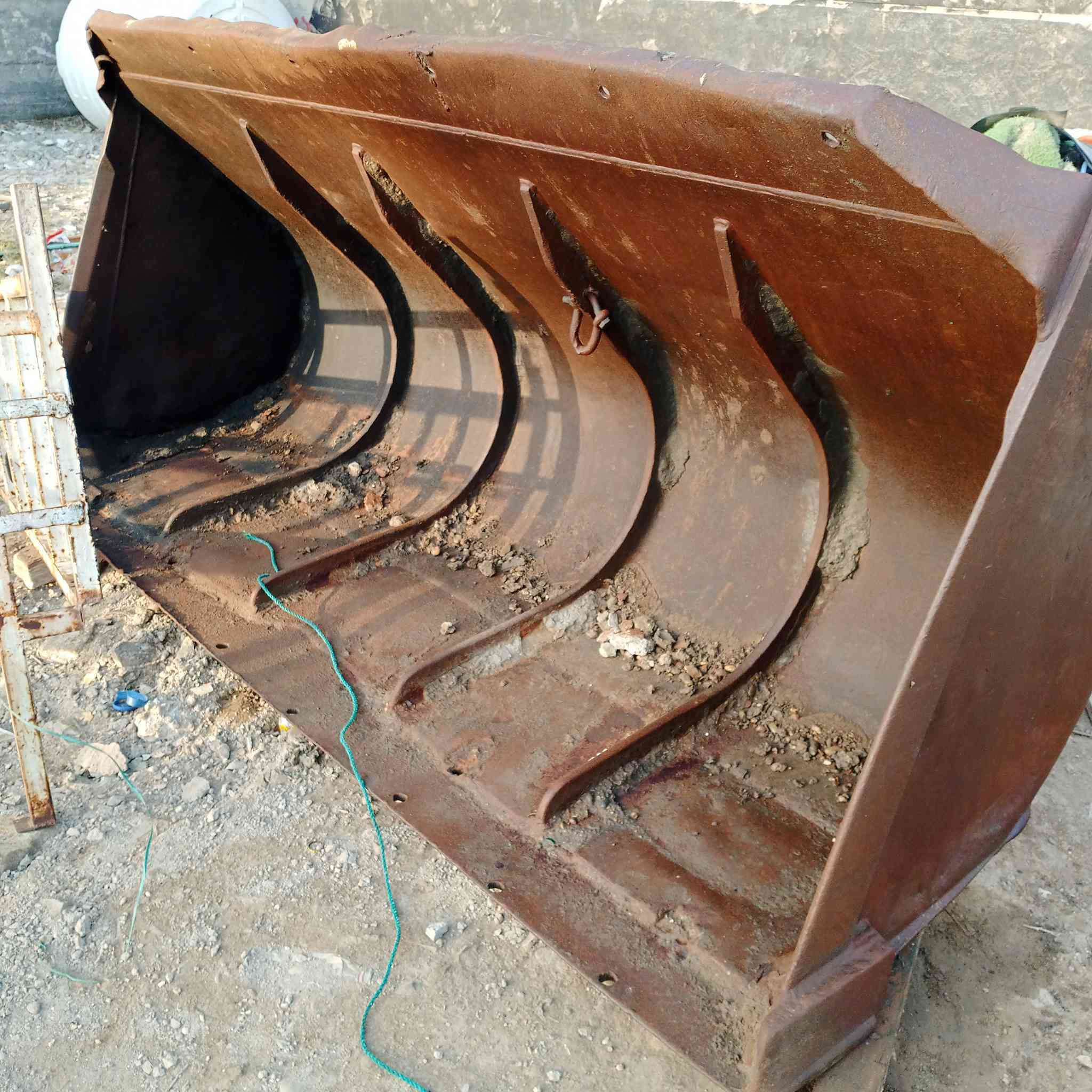 سلام عليكم كيلا مال شفل جاهزه الشغل مباشر السعر مليون و300الف
***********

***********
