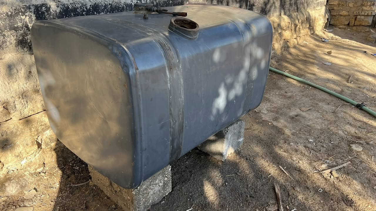 السلام عليكم غراض للبيع تانكي كاز 300 لتر كامل هوه وقواعده نظيف 

دعاميه نظيفه براميخ هنه ولقمهن والاستدات 

سبايدر بدي 

الاستفسار الاتصال ‭0780 441 0401‬

المكان السماوه
