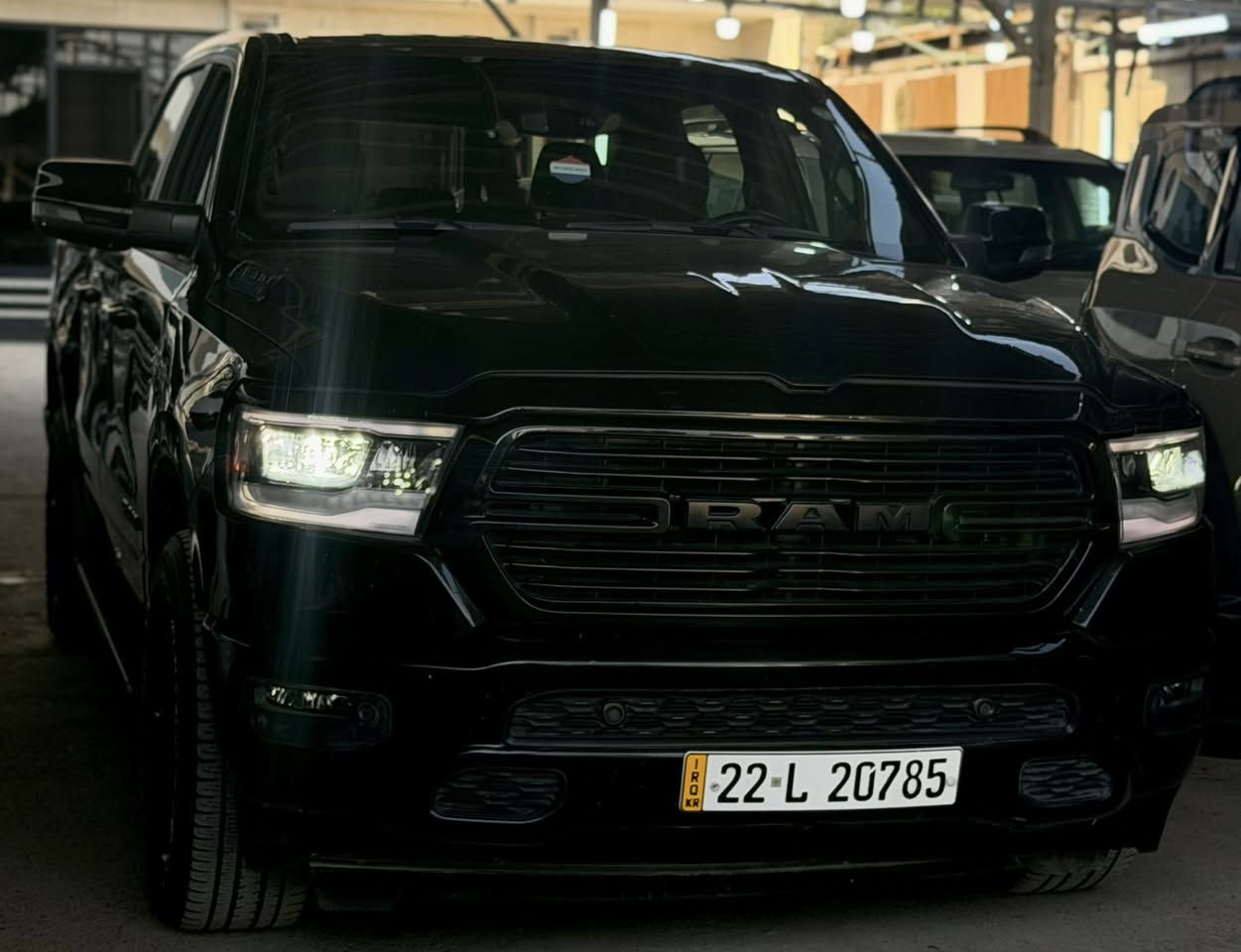 (بسم الله الرحمن الرحيم)
#العروض مستمرة والاسعار حلوة 🔥🔥🔥

رام بكهورن 💣 2024 🔥

فول مواصفات 💯 :

1- بصمة 🔐
2- تشغيل عن بعد 🕹️
3- شاشة تسلا 📺
4- كرسين كهرباء ⚡️ 
5- توقف تلقائي للصدمات 🖲️
6- حساس امامي و حساس خلفي 🔊
7- لايت اوتو ☀️

السيارة باب طويل بدي قصير (المرغوب )

حجم المحرك : 8 سلندر (5.700) ✅

حادثها جاملغ امامي صبغ وبدي خلفي تبديل ✅
بدون ايرباك ✅

صور الحادث مرفقة مع الصور

#السعر 31.500 $
315 ورقة للتفاوض او للاستفسار الاتصال على الرقم 

***********
***********
#مسلم الخفاجي
