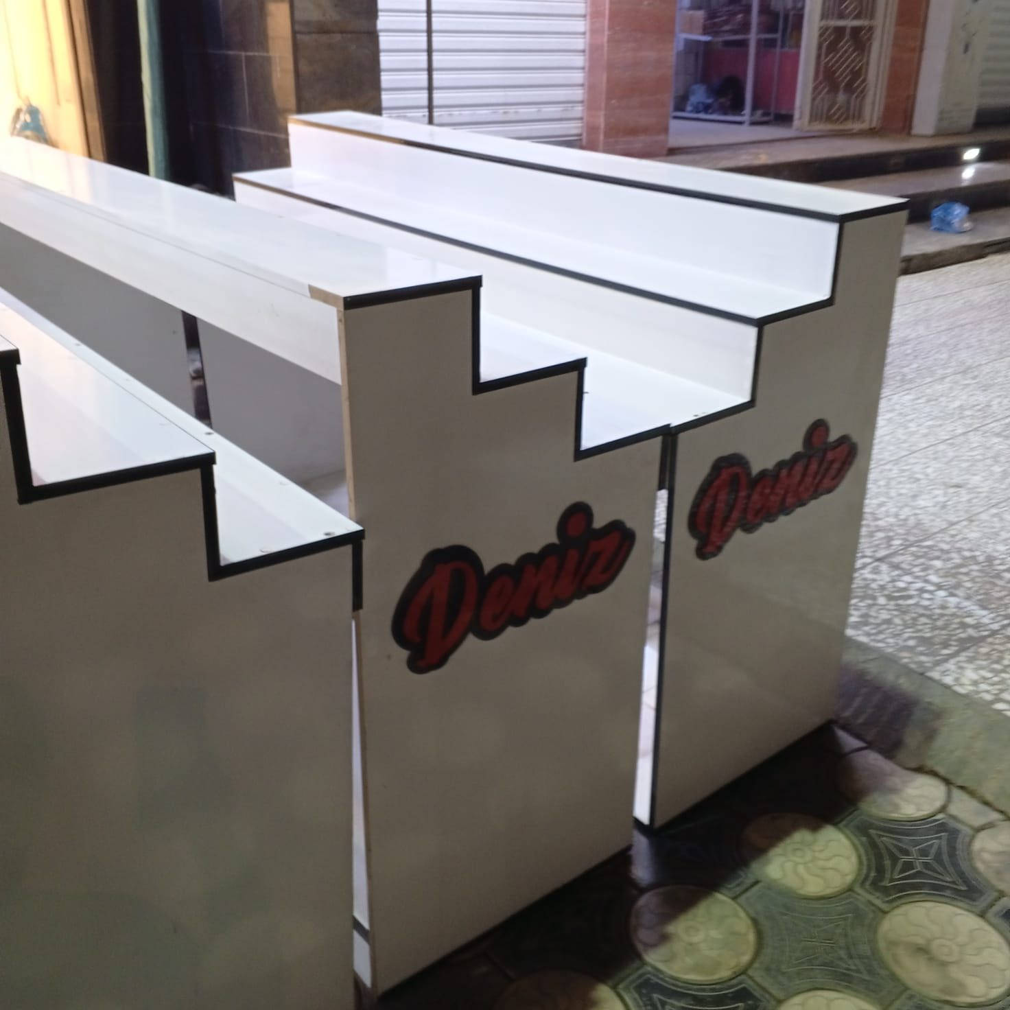 السلام عليكم ميوزة عدد ٤
عارضات *********** عنوان بغداد طالبية
