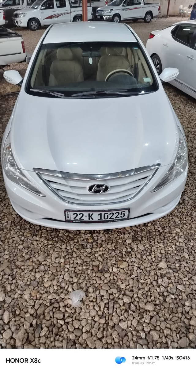 السلام عليكم سواته موديل 2011كفاله بيهه بارد شي بصيط بجهت الباب العبري السياره خليجيه داخل بيجي مواصفات عاديه تريد وكاله تريد تحويل كامله مكمله ما حداديه تخم تاير باور تبريد السعر 130وبيهه مجال شي بصيط الستفسار ***********
