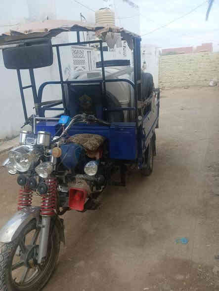 السلام عليكم ستوتة كاملة موكملة للبيع مستعجل رقم الماني سنوية لل 27 راعيها يداور ستوتة مرزوقة حتة معاميل اكو وياها بل سهلة معاميلها  اذا تريد ادزك عليهم تانكيات تنباع كاملة مع تانكي + ماطور كلة شغال تأخذها تشتغل بيها كبل كلة شغال ماكو شي عاطل  موديل 2014 محرك 2021 ممفتوح تأثيرات جوبلس معدي وات ساب فقط على الخط او اتصال مباشر مكاني نجف شارع المطار القديم سعرها 2 مليون وبيها مجال ‏ رقم ‪***********‬‏
