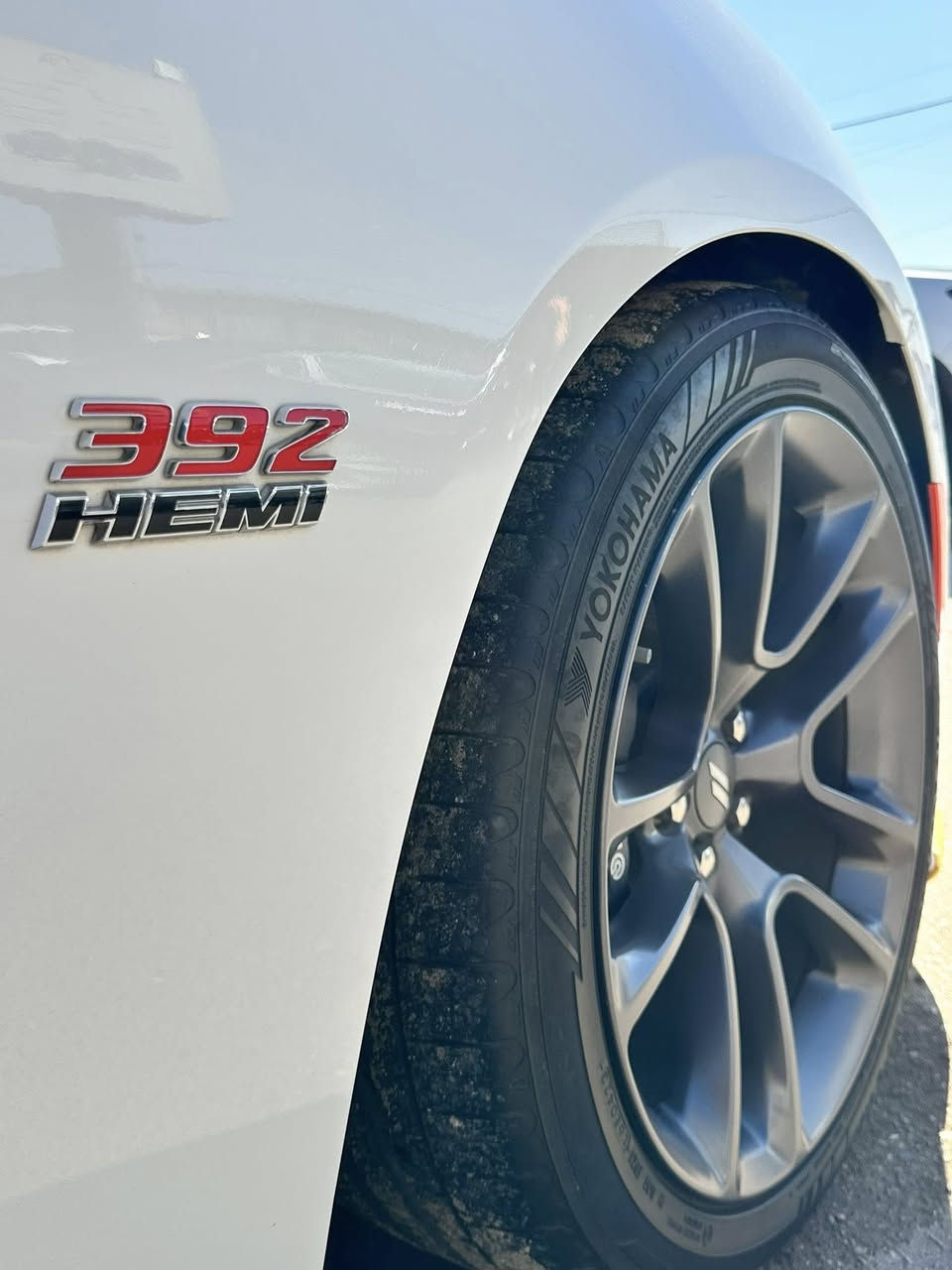 للبيع 

Dodge Charger Scat Pack HEMI 2022  

دوج جارجر سكات باك هيمي وكالة هارلم موديل 2022 وكالة هارلم 

 المدينة - بغداد – البياع 

•     المسافة المقطوعة    -   13,000  كلم 

------------------------------------------------------------ 

 السعر:        لمعرفة السعر   اتصل على الارقام

***********

***********

وسوف يتم الرد على الخاص برسالة بالسعر ورقم البائع 

 المواصفات :

 الموديل: 2022

 الفئة: جارجر هيمي وكالة هارلم

 محرك سعة 6400 – عزم ممتاز

 ناقل حركة أوتوماتيكي

 ماشية فقط 13,000 كم

 جنوط قياس 20 إنج

 الحالة: بدون حادث نظيفة 100 ب 100

 الشاصي والإيرباغات سليمة 100%

 استخدام ناعم

 داخلية السيارة نظيفة جداً

 السيارة خالية من أي مشاكل ميكانيكية أو كهربائية

 المواصفات الإضافية:

تشغيل عن بعد

بصمة 

 فتحة سقف

كشنات تدفئة وتبريد 

مانع انزلاق 

ABS

 مقاعد جلد ومخمل كهربائية لون احمر وأسود

 قطعتين تبريد 

 شاشة لمس وسطية

تحكم ستيرن

 نظام ملاحة

 كاميرا خلفية

 بصمة ودخول ذكي

 بلوتوث / USB / AUX تحكم صوتي

 نظام قيادة متعدد الوضعيات

حساس خلفي 

 إنارة LED – داخلية وخارجية
