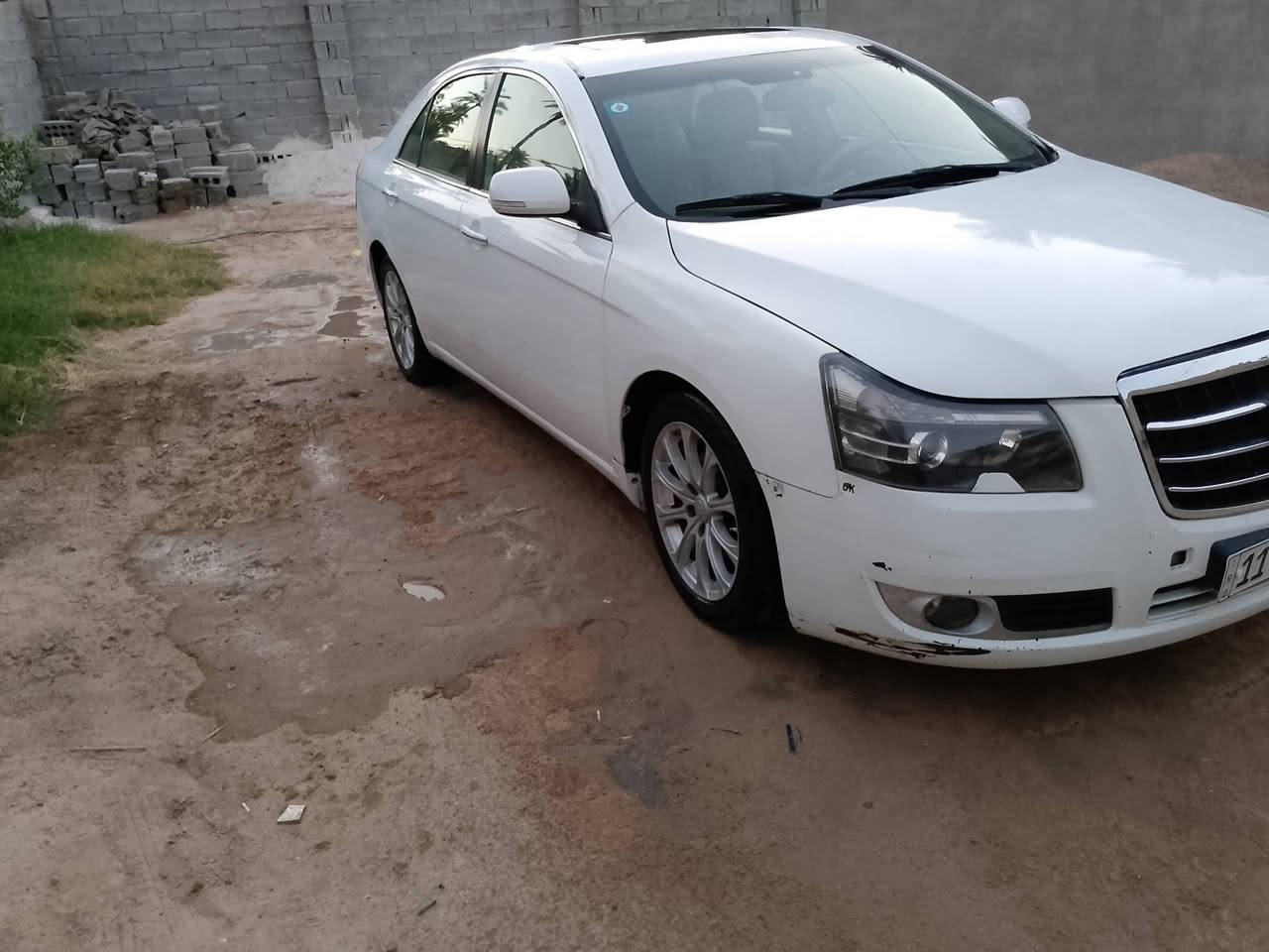 سلام عليكم لبيع ام كراند موديل 2013بسمي تحويل مباشر سنويه لل29مكينه كير مكفولات حداديه جديده رقم بغداد انكليزي سياره مكفوله تخم تاير جديد سعر 70وبيه مجال مكان كربلاء ***********
