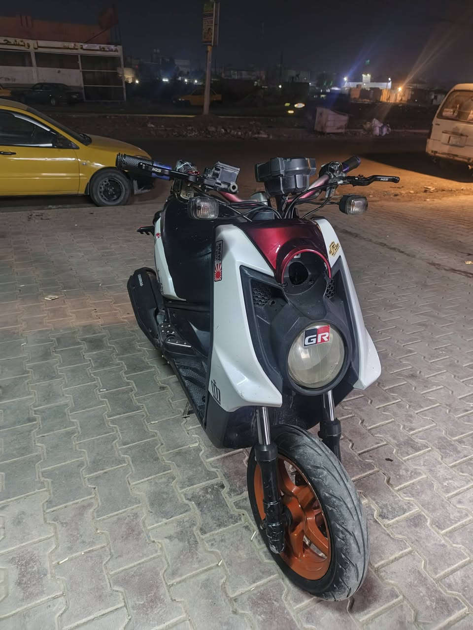 السلام عليكم جبلي ب800 وبيها مجال 
مكينه كفالة 
كهربائيات كاملة 
مكينه كاملة 
كفرات مختمة 
ستيرن رياضي 
يدات بريك رياضي 
اشاير رياضي 
دراجة بلاد 
بيها ملاحظة بل دبلات راجعات ليورة 
مكاني الحسينية مال الراشدية بمسقط 
***********
ب800 وبيها مجال
