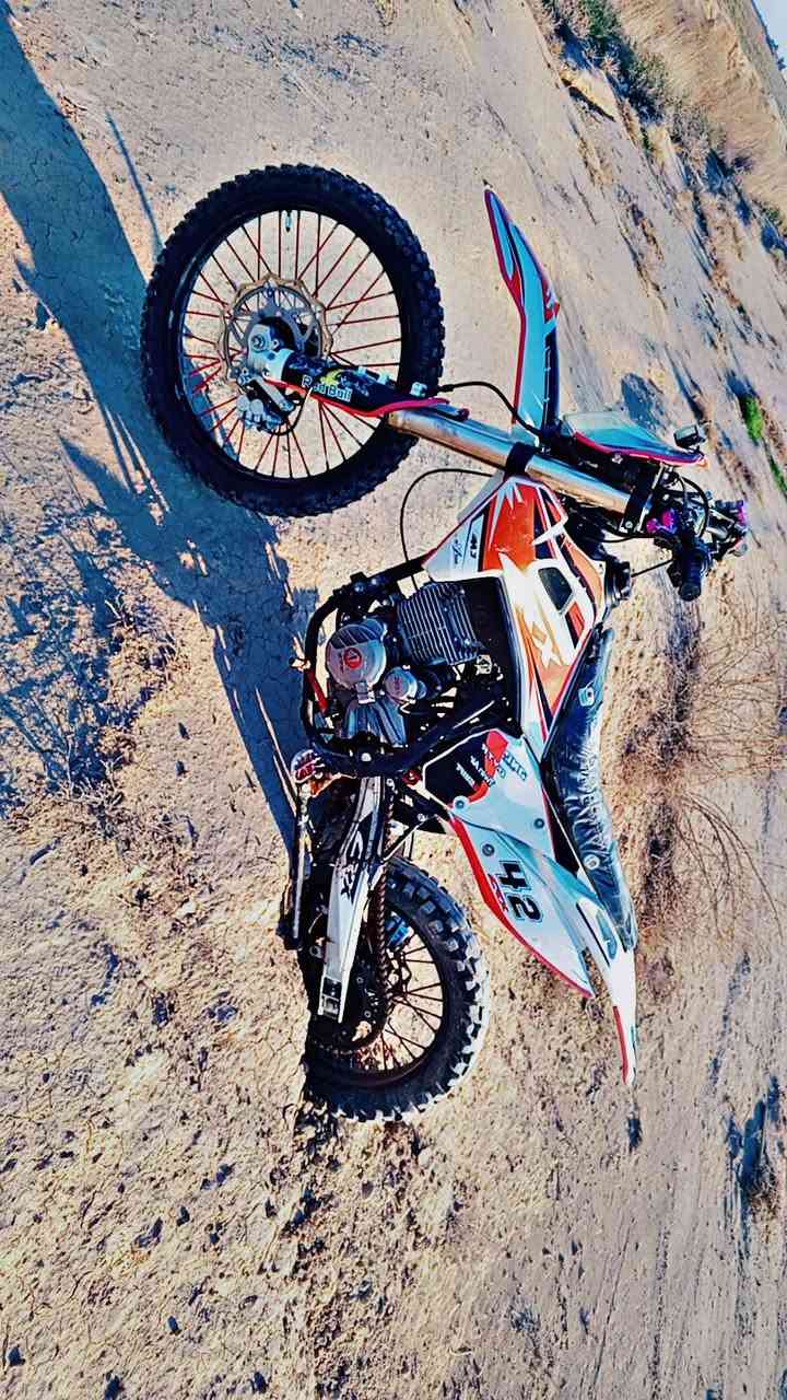 سلام عليكم شباب دراجه CRX للبيع
موديل 25 محرك 300cc 

السعر: 1250 وبيها مجال 

او مراوس حسب القناعه 

مكاني جنوب بلدروز
الرقم: ***********
