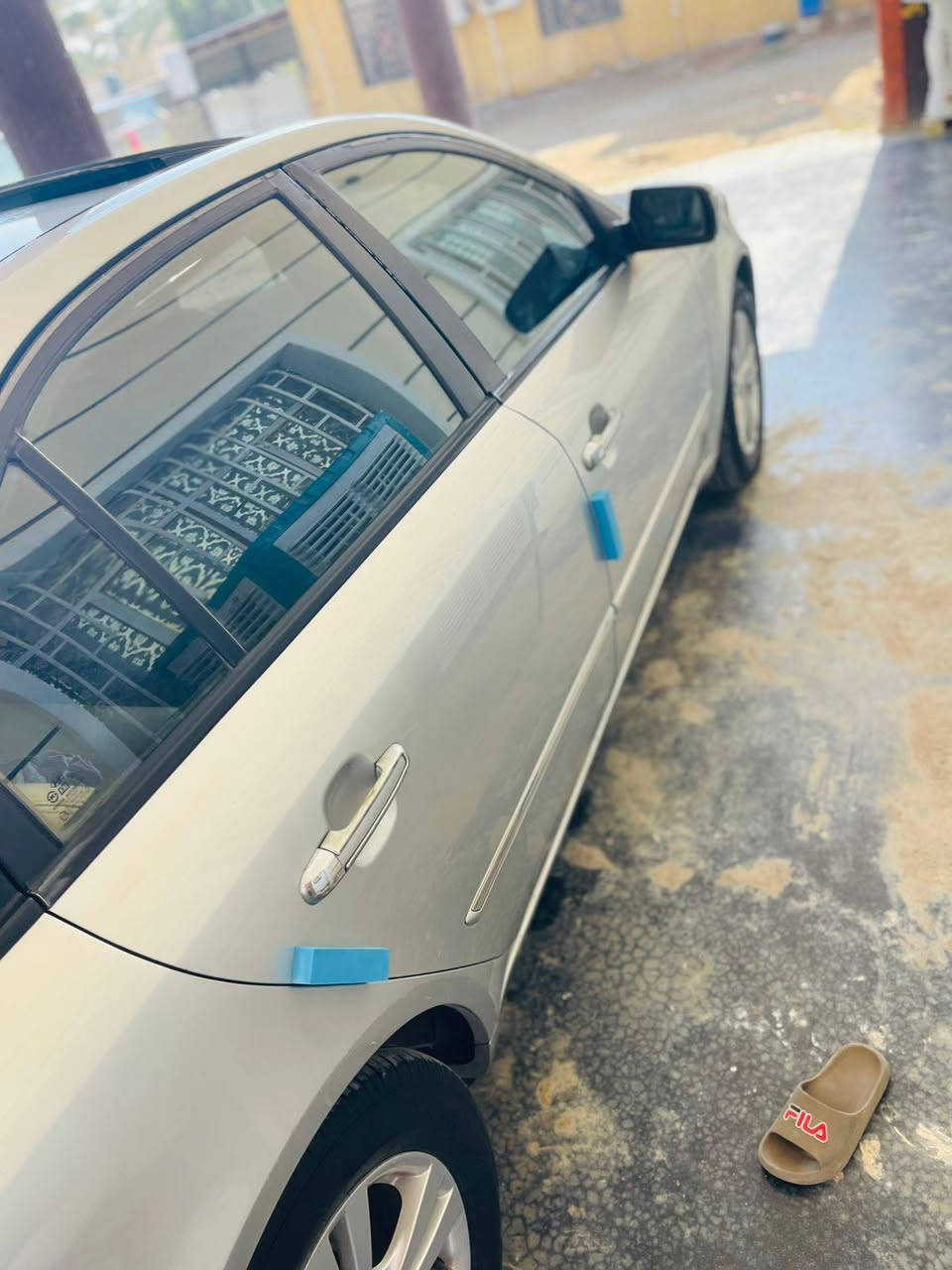 عليكم سوناته خليجي  موديل 2010
رقم بغداد مشروع وطني سنوية ٢٧ بسمي
سياره ماشيه ٢٠٠
تخم تاير باتري حداديه جاهزه سياره
بيه بنيد جرد وصبغته وبيه بلجنطه رش قليل
وبيه بارد قليل
جاهزه وحله من صور فول عده بصمه داخل بيجي
مكينه كير مكفوله مكينه ممفتوحه بلاد بيه قليل جراد بلقماره
جاهزه سياره مكان سياره بابل مشروع المسيب الاستفسار ***********
السعر 122وبيه مجال
