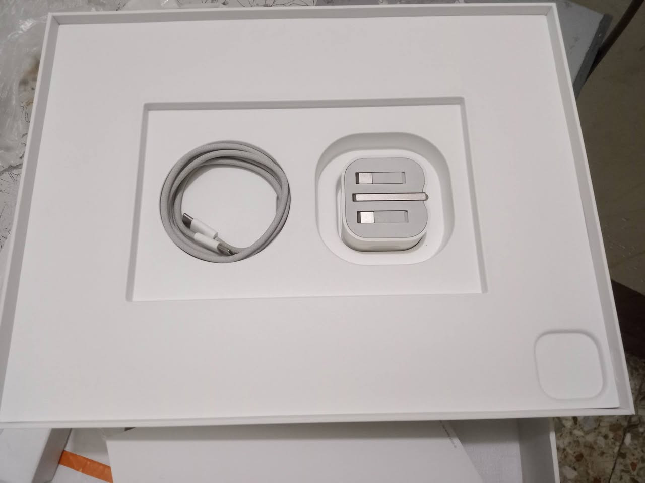 السلام عليكم آيباد برو الجيل السادس حجم 13 ذاكرة 256 جديد جدا نظافة 100٪ بطارية 97 مع قلم ابل السعر مليون قفل المكان بغداد
***********
