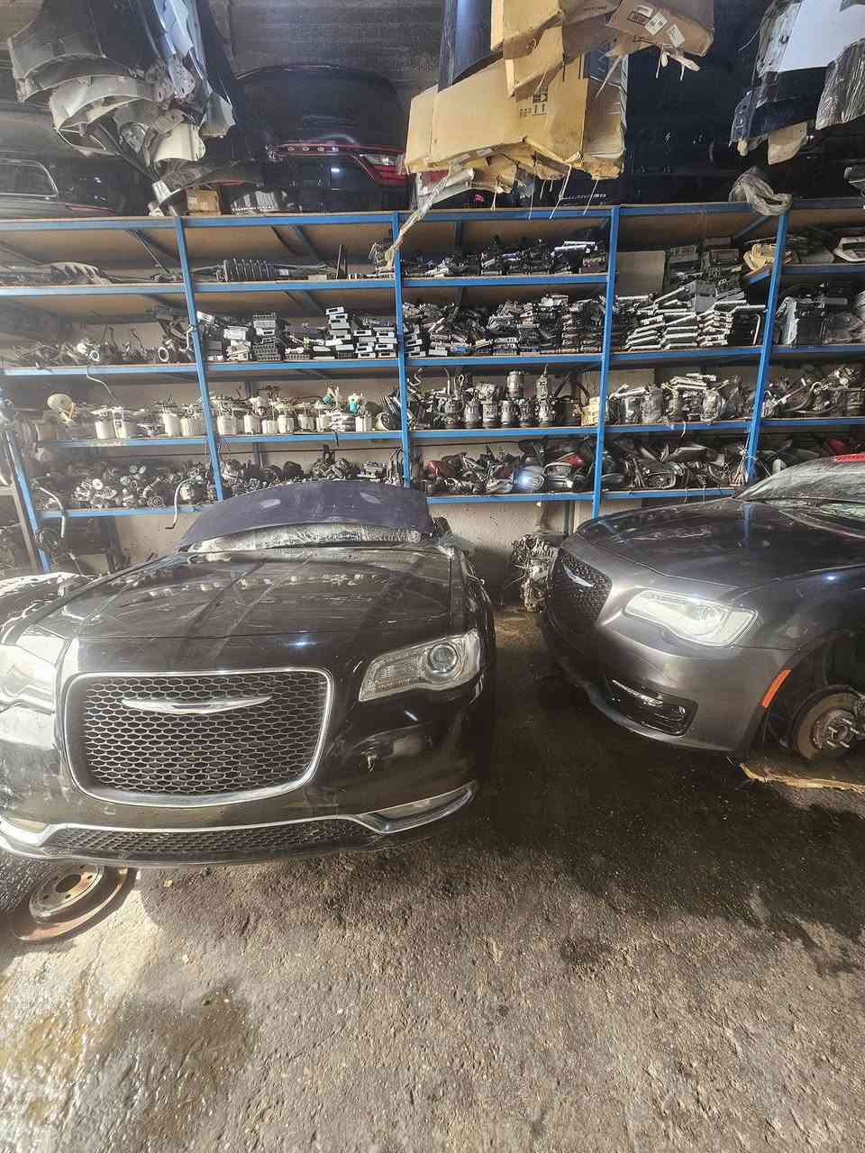 مجمع العيساوي
كربلاء الحي الصناعي شارع الكرينات 
***********
