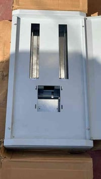 ABB • قطع كهربائية • كمية متوفرة