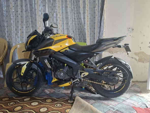 السلام عليكم دراجه بولسر ان اس 200 موديل 18 محرك كير تايرات كهربايات كفرات كله فوول اوراق كامله كمرك مدفوع السعر مليونين وميه وبي مجال قليل العنوان تاجي شيخ عامر وهاذ رقمي *********** ) ***********
