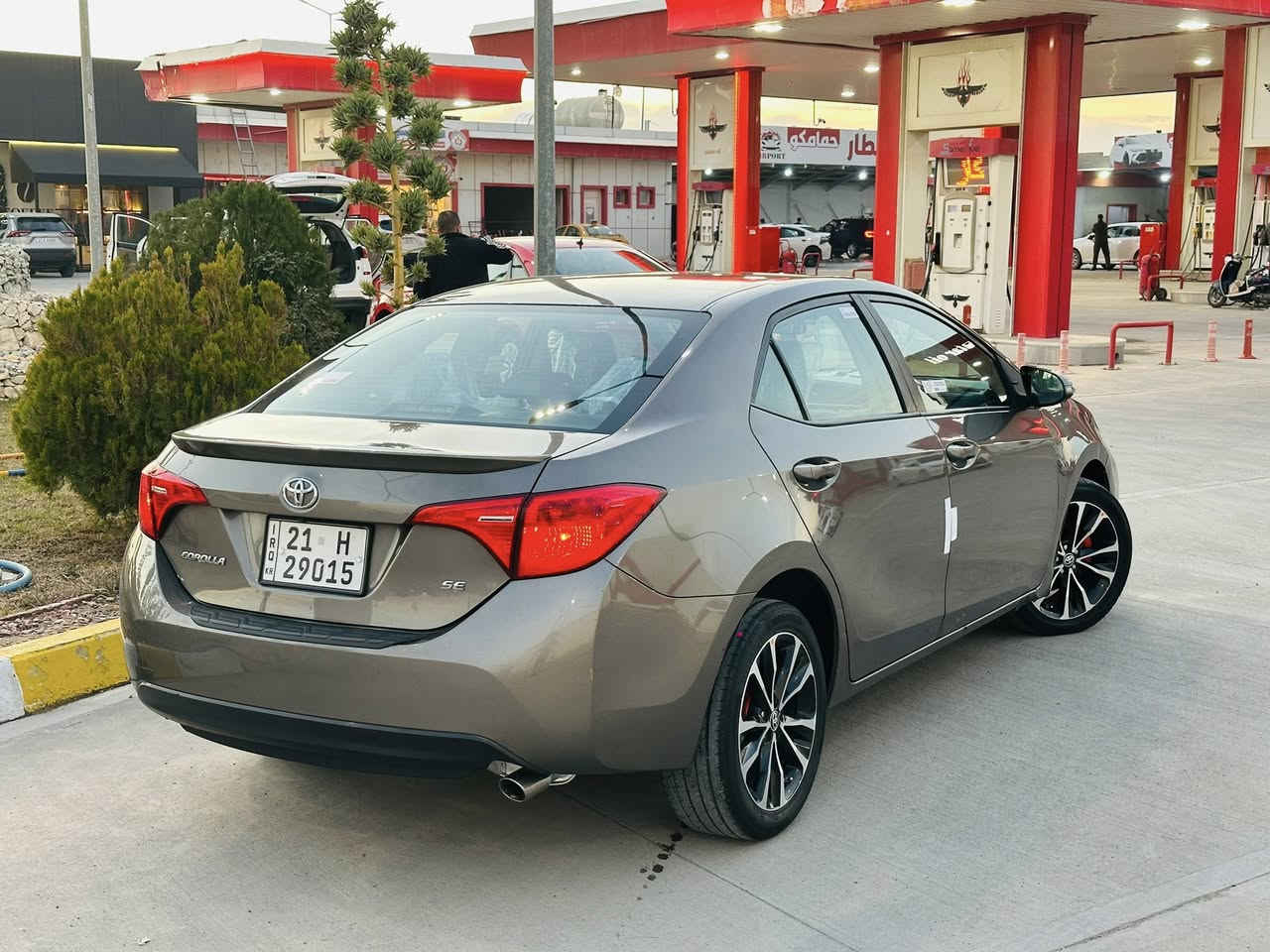 كرولا موديل 2017 مواصفات Se كشن جلد ويل ١٧ تحكم كير رياضي تحكم ژينكه سنوية هزة رقم كلها 2030 سيارة بيها بونيت و جاملغ شبر  دواخل بي طرف سايق باقي مكفول كفالة من صبغ و تعديل و شخط گير محرك شرط صدرها جديد ٤ طايرات جديد سعرها 133 بي مجال بسيط عنواني كركوك ايسكان 
اسيا   :    ***********
كورك : ***********
