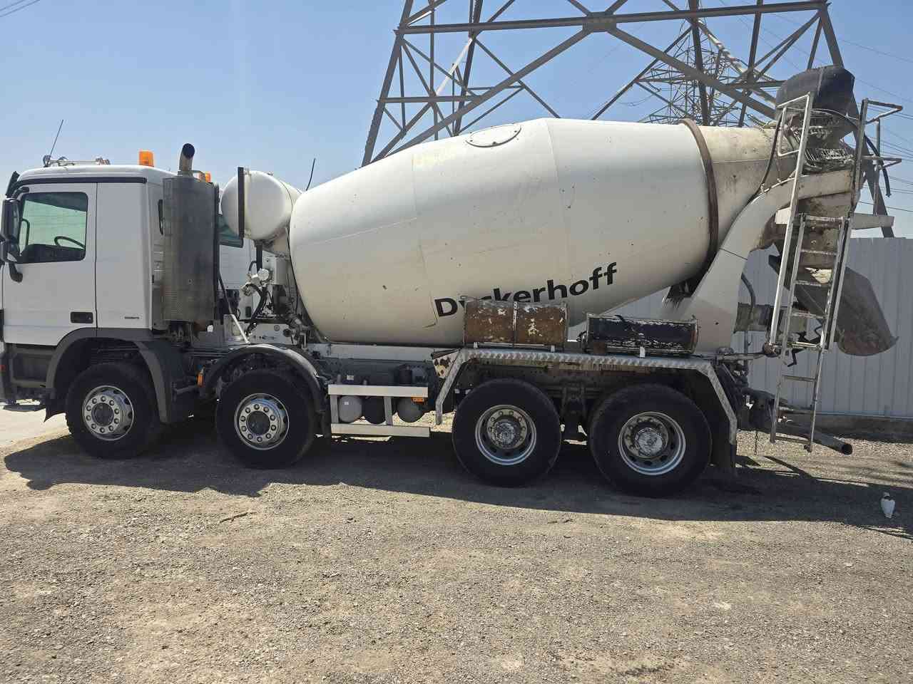 خباطه موديل 2011
رقم البصره اصل 2008 
معلايه مامشتغل بل العراق 
دخول جديد  السعر قفل 70000$ 
مكان سياره بغداد جسر ديالى معرض العكيلي 
***********ابو رضا
