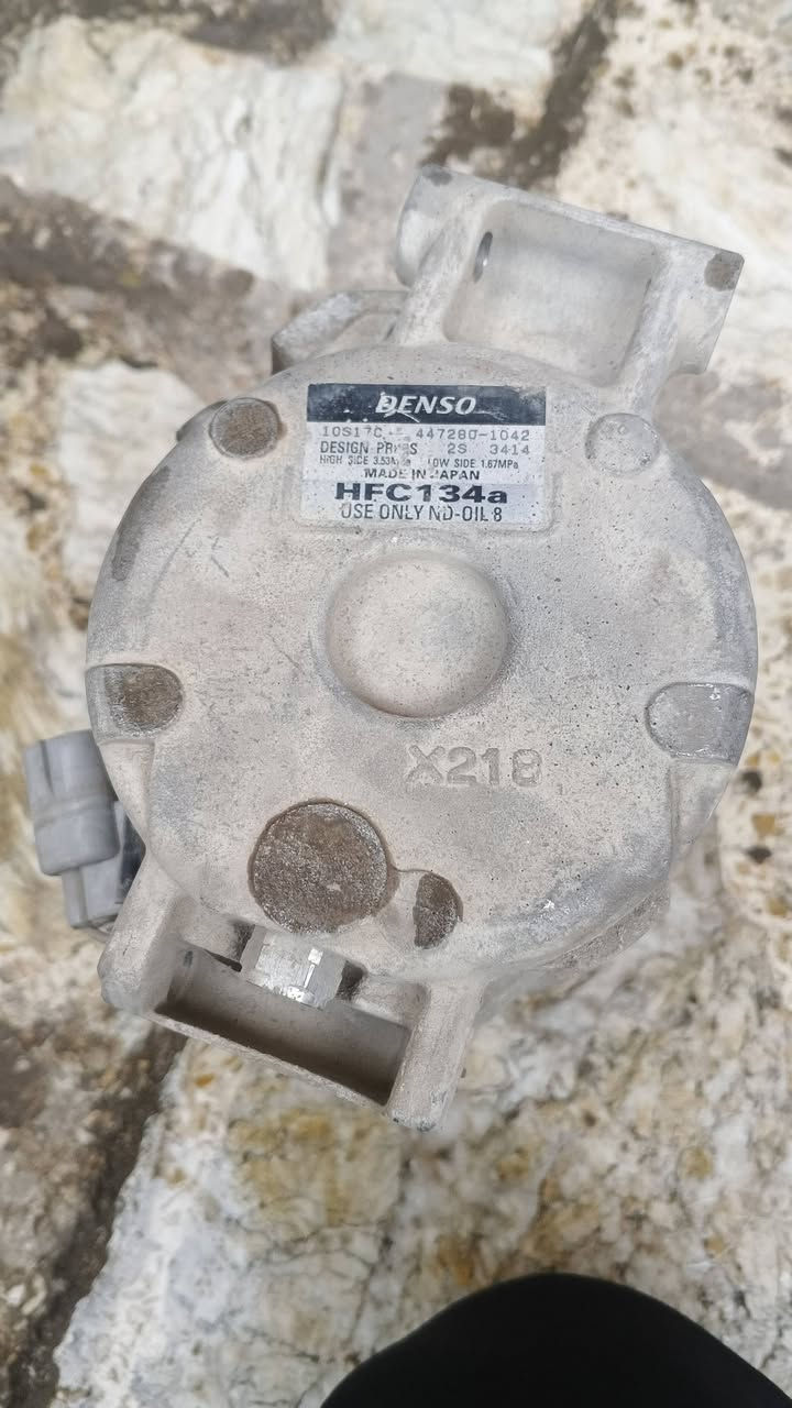 السلام عليكم للبيع
كمبريسر تبريد برادو 6 سلندر علفحص + راديتر نظيف السعر ثنينهن ب 100 /*********** مكاني بغداد
