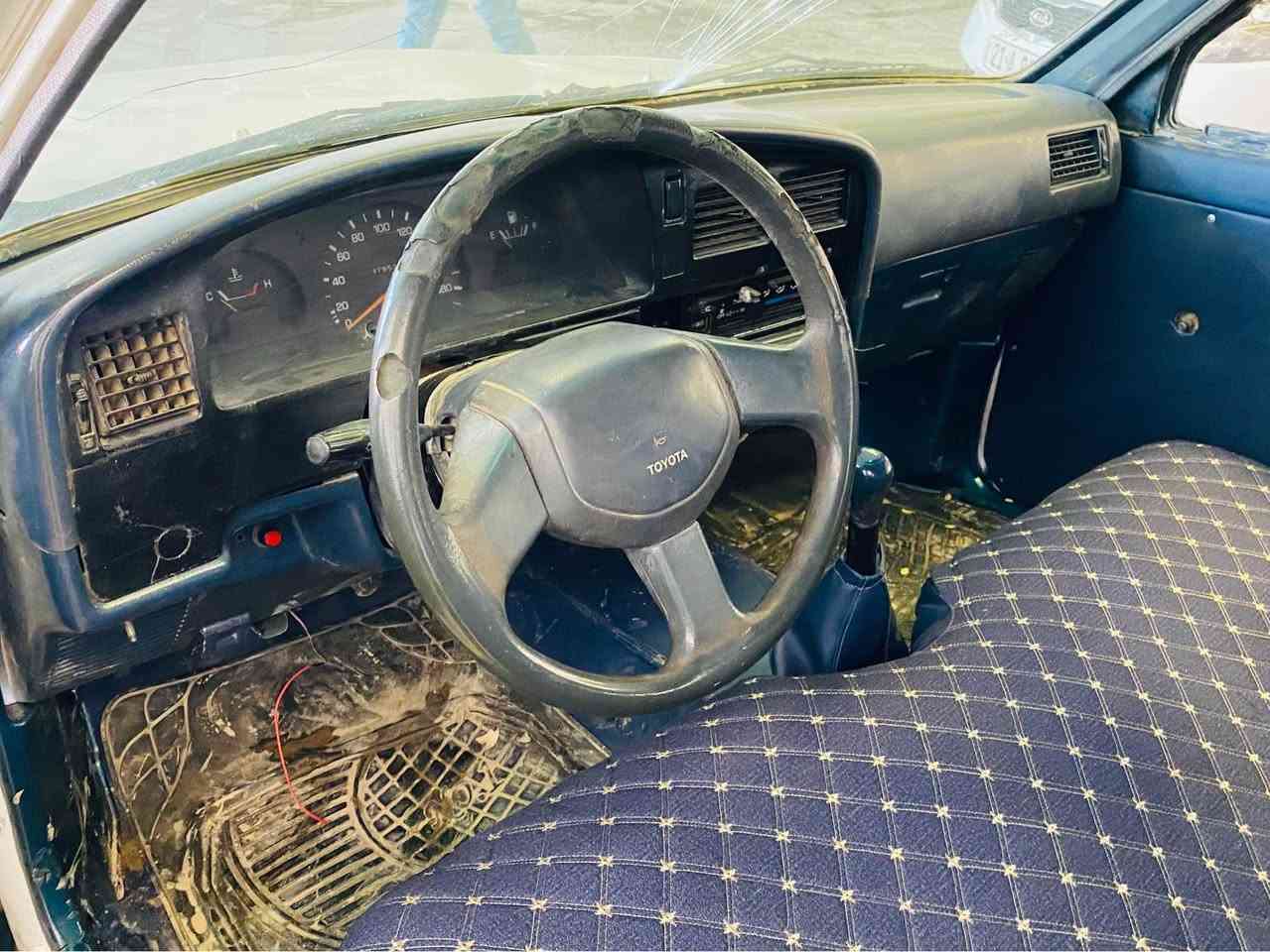 تویوتا   یابانی 1989 بەشەرتی  گێر ومەکینە  و ئەکسل و ھەموگیانی  بەشەرت سنە تازە  بە سەرچوە  ژینگە ی پێشتری دراوە   سەیارەکە زۆرجوانە مالێ دۆستە  ھیچ  لێدانی  نیە  پە م عامەلە سەر ساخی 
سعری 42وەرەقە کمیک مجال
***********
*********** كويسينجاك, أربيل
