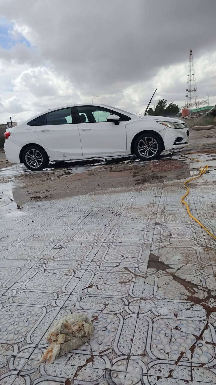 السلام عليكم
شفرليت كروز مديل ٢٠١٩ وارد أمريكي (حادث قطعتين جاملغ وخشم لبنيد فقط) 
"مواصفات السياره LT
شاشه كأمره دواره تحكم ستيرن أنظمة قياده 
منظومة زنون عالي ناصي 
سعة المحرك : ١.٤ تيربو 
سنويه لغايه ٢٠٢٦/٦
رقم اسليمانيه (21)
السعر : 70 وبيها مجال 
العنوان : البصره - المعقل 
رقم الهاتف لتواصل : ***********
