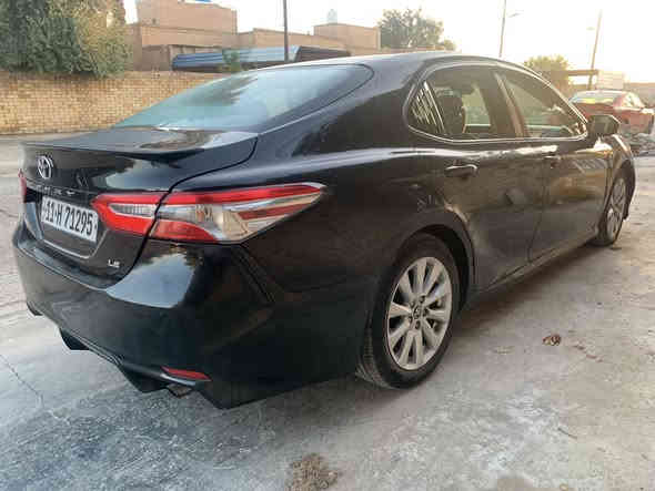 السلام عليكم 
كامري موديل 2018 وارد امريكي LE رقم بغداد الجديد 
محرك 2500 مكفول .. 
حادثها قطعه بأمريكا معجون وصبغ وبالعراق قطعه صبغ 
وبيها مكانات بارد 
السياره بدون تبديل وصور الحادث والسونار موجوده بالمنشور 
مكان السياره بغداد حي الجهاد 
السعر 148 وبيها مجال بسيط جدا 

للاستفسار ***********
