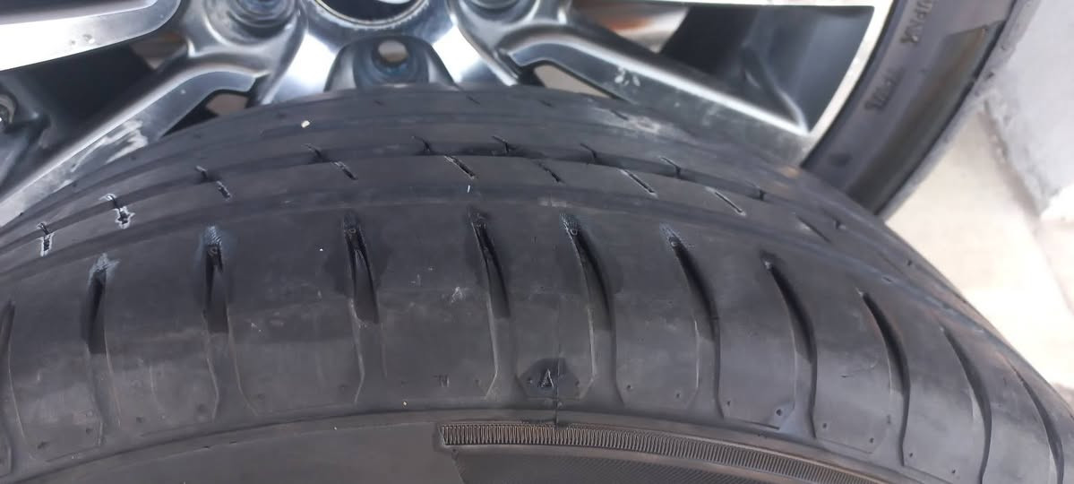 طخم ويل كب حجم ١٧ 
تاير اخو جديد 
مكان دهوك ٢٧٥ الف


**إذا كنت صاحب هذا الإعلان وتريد حذفه لأي سبب، رجاءا أرسل رسالة إلى الدعم الفني**