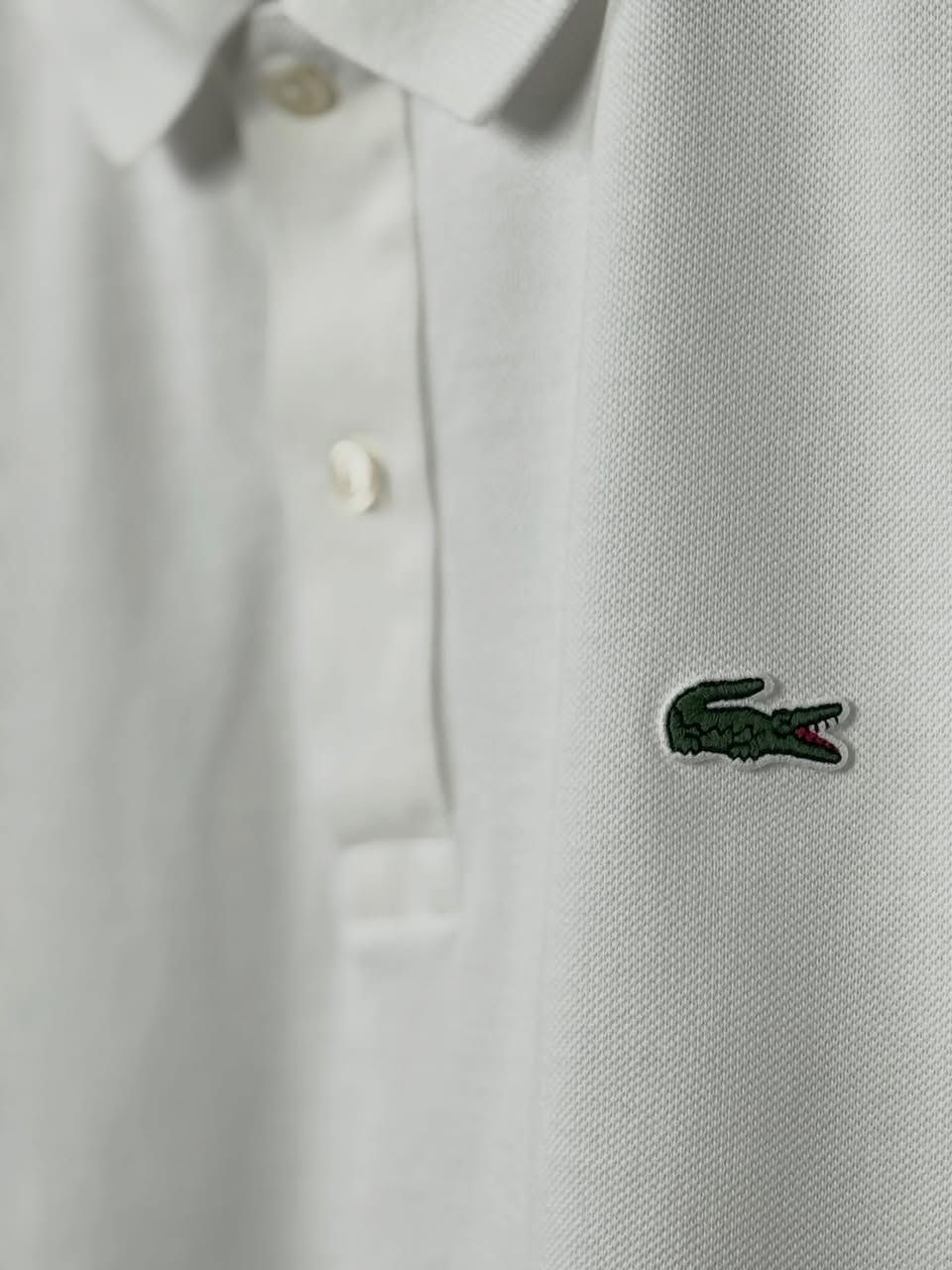LACOSTE 🐊
تيشيرت ياخة ماركة لاكوست الفرنسية 
خامة قطنية 
قالب Slim Fit 
مناسب للاستخدام اليومي 
بلد الصنع : جمهورية بيرو 
القياس : L 
عرض الصدر : 53 سم 
توصيل مجاني داخل بغداد وباقي محافظات العراق 🚚


**إذا كنت صاحب هذا الإعلان وتريد حذفه لأي سبب، رجاءا أرسل رسالة إلى الدعم الفني**