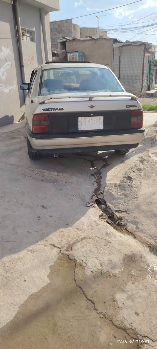 السلام عليكم فكترا موديل 90 صندوق ماكينه 16 سنويه  29 شرطه تحويل ترقيطات معجون ما بيهاضربه قويه طقم تايرات الجديد ويركب سياره جاهزه ما تصرف ربع عليها وجهك عالشارع السعر 36 وبيها مجال قليل الرقم، *********** رقم بي واتساب
