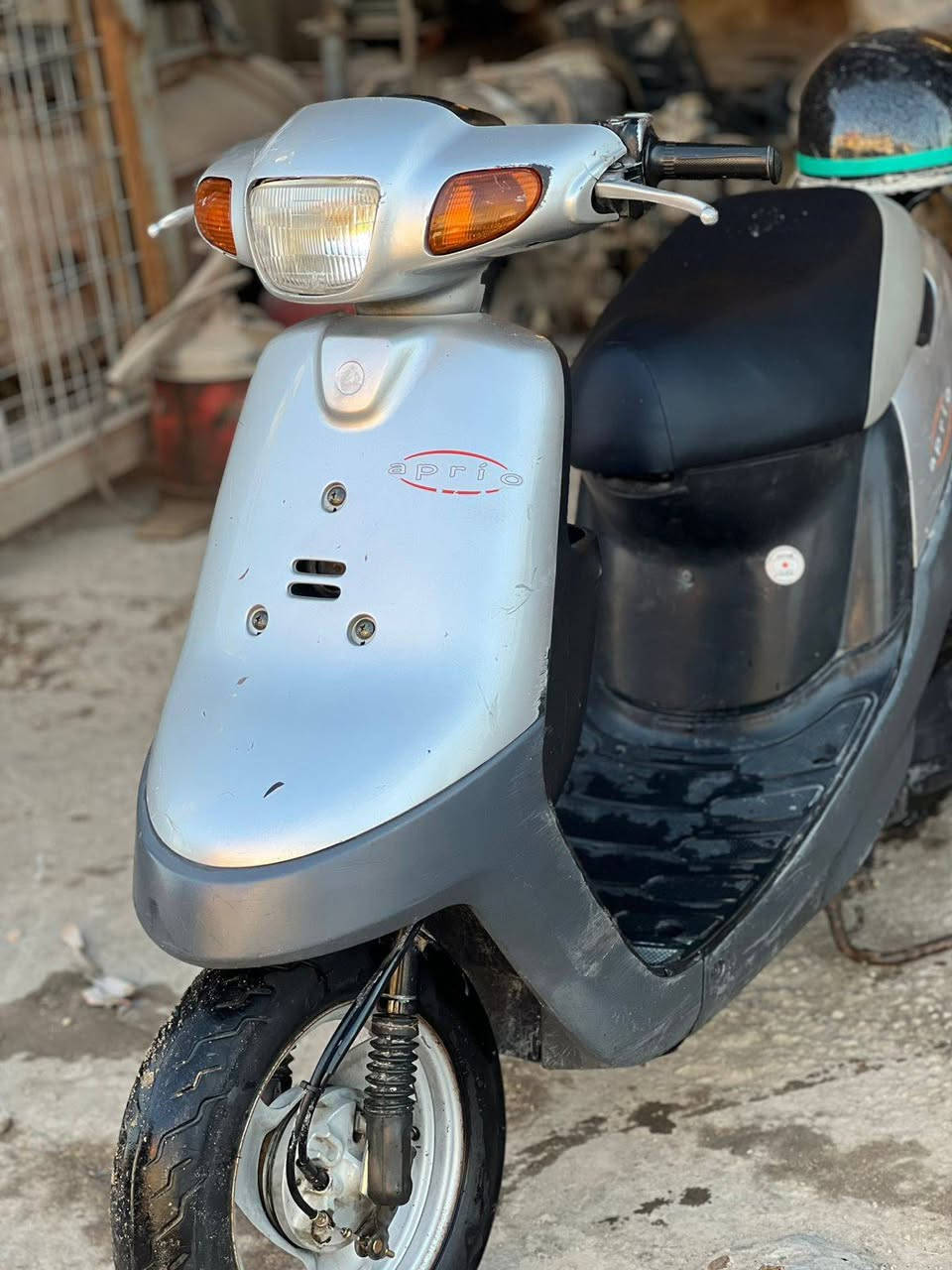 بطه 2003 مامفتوحه وناعمه
كلشي شغال بيهه وكلشي اصلي مابيهه شي
تجاري السعر 400 وبيه مجال شراي اتصل ***********
