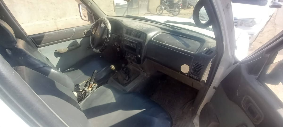 نيسان باترول سفاري 2001مزاد مكان الناصريه ‎***********
