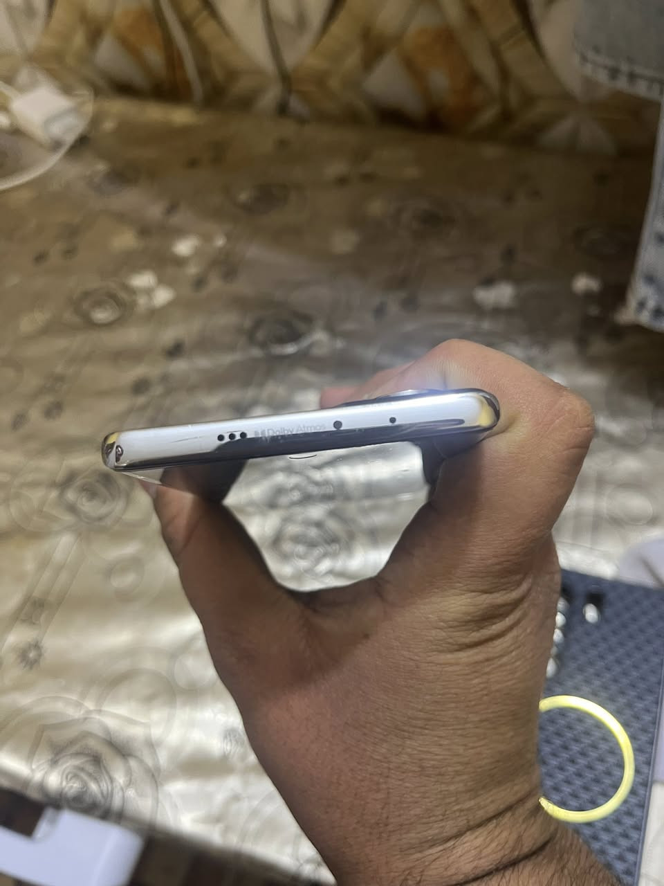 للبيع‼️
متوفر tecno camon 40 pro 5G جهاز نضيف واخو الجديد وبعده على ضمان الوكاله ومكفول من كلشي لا مفتوح ومابيه أي عطل السعر:-400الف 
العنوان البصرة العالية
الرقم:-***********
