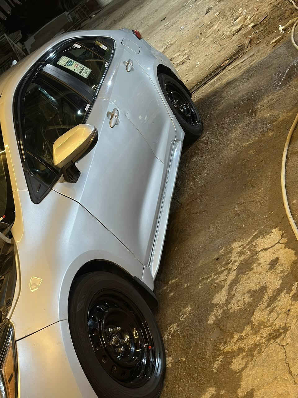 السلام عليكم كورلا للبيع
موديل 2021

وراد امريكي 

موصفات Le

تحكم استيرن 

هاند ابركيك 

1800

حادث السياره بنيد وجاملغ وباب +حالوب بسيط 

السعر 130

الرقم *********** 

***********
