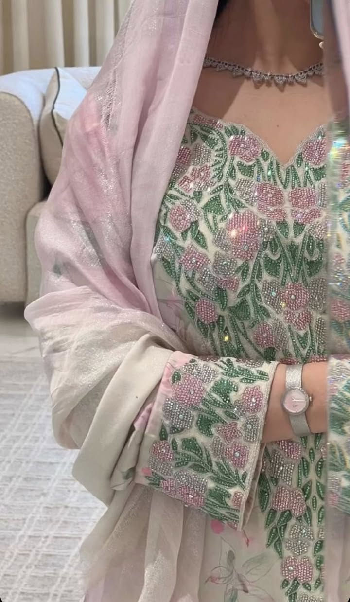 مرحبا بنات جنت فاتحه بيج وسديته الضروف معينةه، فـ حاليا فتحته بنات وفرتلكم بضاعه مخاور ودراعات تمووت مہَטּ شكل و قماش كولشي يخبل بيهن والأسعار دمار 15 وجوا فقططط دابيع بهل سعر لان اريد فقط زباين ماريد ربح ربحي بسيط ڪُـلش ضيفو حسابي باجر ابلش نشر وافتح لايف والنشر للمتلحك تحجز حبيباتي 😍❤️.

ziprand18
بيج الانستا ضيفو وراح انزل رابط ب تعليق مال حساب


**إذا كنت صاحب هذا الإعلان وتريد حذفه لأي سبب، رجاءا أرسل رسالة إلى الدعم الفني**