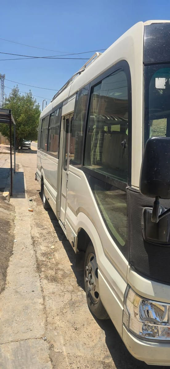 📢 من رخصة مدير الكروب
🚐 للبيع كوستر موديل 2020

السيارة كاملة عصام.

تخم تايرات.

تبريد كامل محور.

بيها أبو باتري 3 أشبار رش كويت.

الكتيبة الخلفية رش كويت.

بيها أبو دكمة رش كويت.

📍 الموقع: بغداد

💰 السعر: 480 ورقة.

📞 للاستفسار: ***********
