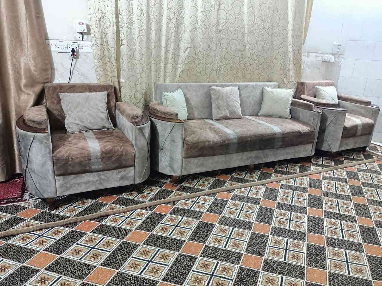 السلام عليكم غراض للبيع مكاني بغداد حي اور سبع قصور ***********
