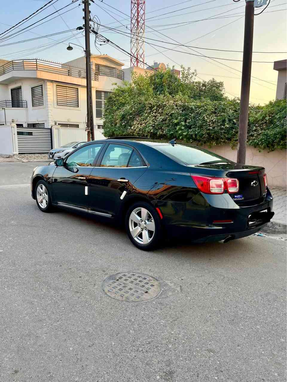 السلام عليكم 
ماليبو  2013 LTZ فول مواصفات خليجي
رقم جديـد
مكينه تنفس طبيعي 4سلندر 2400 اقتصادي 
سقف سلايت
مريه شفط 
شاشه قاصه 
كشن جلد كهربائي 
داخل كريمي 
الصبغ { جاملغ سكن امامي نصف صبغ } {جاملغ سايق نصف صبغ } فقط
بدون دواخل بدون ايرباك (شرط ) 
مكينه مفتوح بدون اي عيب 
سعر 102 مجال بسيط  
مكان كركوك 
تلفون *********** كركوك, العراق
