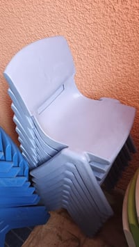 لوكر حديد ٨٠ كراسي تركي مستعمل الواحد ب٥ مكاني حرية البستان غير متراجد...