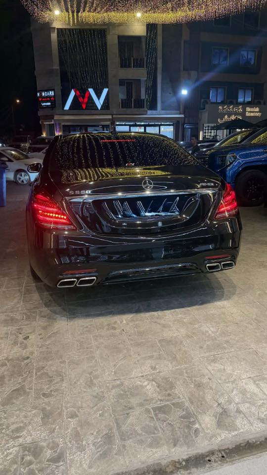 السلام عليكم للبيع او مراوس حسب القناعه
🔹مارسدس 2015. S 500 محدث 2020 تحديث اصلي  🔹كتAMG مع دركه AMG سعرها ب800 دولار السيارة مال جناي وعليها بوليش ونانو من وكالة NVN
🔹6 فصوص فول مواصفات باب طويل المرغوب
🔹وكالة المانيا
🔹محرك 8 سلندر
🔹السيارة بيها قطعين صبغ ونص بنيد وباب الوره ونص الجاملغ الوره فقط السياره حلوه وجاهزة من كلشي 
🔹تخم ويل تخم تاير قبل اسبوع شادهن
🔹رقم اربيل بسمي

🔹السعر $38000 ثلاث شدات وثمانين ورقه 
🔹العنوان. النجف الإشراف 
***********
