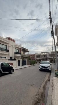 منطقة ٣٢ بارك • ٢٠٠م • ٥ غرف نوم