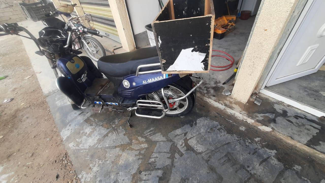 دراجة شحن هارلي للبيع نظيف 
بطاريات على الفحص السعر 450 
للاستفسار الاتصال على الرقم ***********
