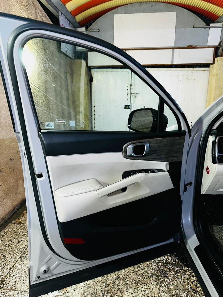 سورنتو 2022 وارد امريكي رقم بغداد   

🔴بانوراما سقف                        
🔴تشغيل عن بعد دخول ذكي     
🔴بصمه 
🔴لايت عدسه زنون عالي ناصي بلادي 
🔴لدات 
🔴مري قلاب اشارة ترحيب 
🔴صندوك ذكي وكهرباء 
🔴كراسي جلد هيتر كراسي vip 
🔴7 راكب 
🔴شاشه جبيرة كامرة 
🔴 
🔴 فول رادارات امامي خلفي جانبي 
🔴ويل كب 
🔴 سايد بريك اوتو 
🔴اوتو ستوب 
🔴
🔴اربع انظمه قيادة 
🔴
🔴 
🔴محرك 2500 توربو 
🔴شاحن واير ليس
🔴بعد بيها هوايه مواصفات 
🔴بريك ذاتي خلفي
🔴 بريك ذاتي امامي
🔴 لون مميز 
🔴 
ماشيه 24 سياره بدون حادث كلين  

مكان السيارة بغداد ***********
مرواس عادي
