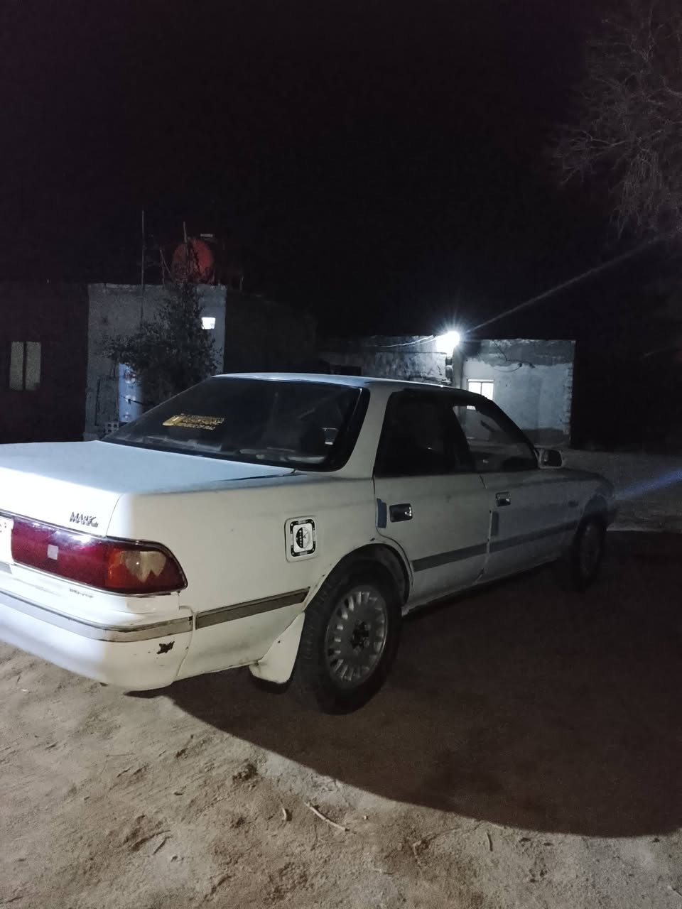 السلام عليكم مارك تكم موديل 91 سياره  مكفوله كفاله عامه من كصه ونقل جثه وحداديه السعر 40 وبيعه مجال  رقم الهاتف***********
